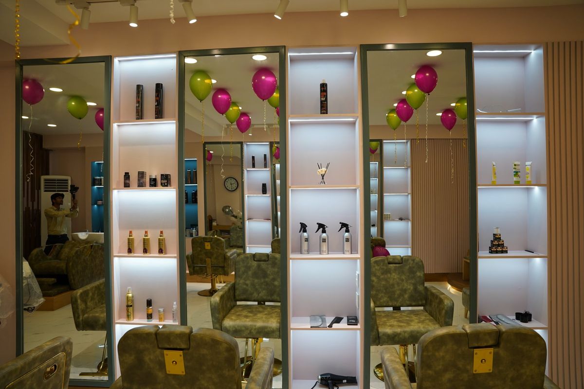 Aini's salon mirrors and product shelves